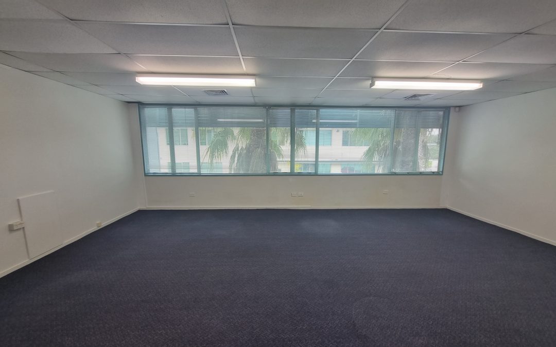 Unit A, 4 Te Kea Place, Rosedale